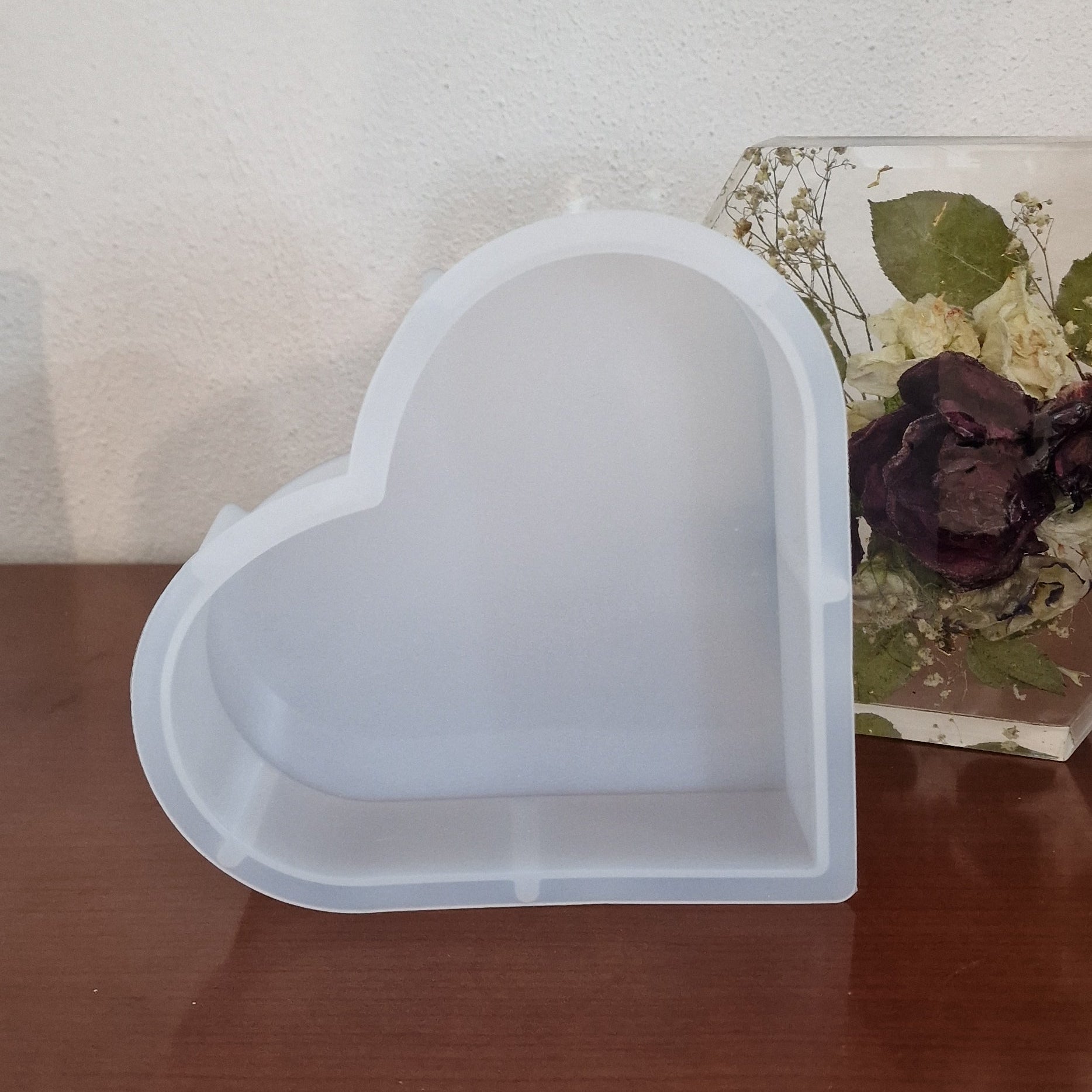 Conservazione bouquet da sposa in resina forma cuore Pollon Resin Art