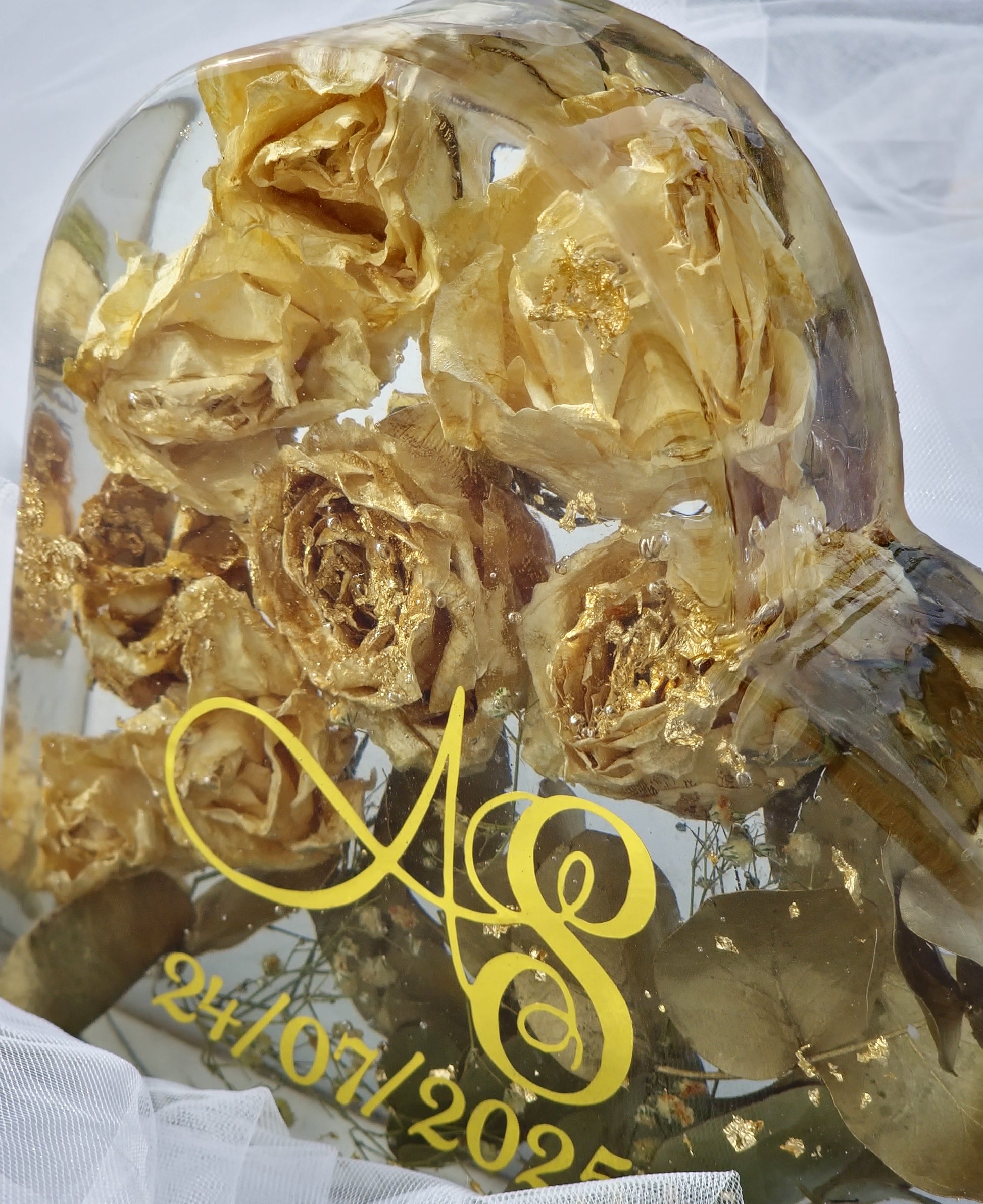 Conservazione bouquet da sposa in resina forma cuore Pollon Resin Art