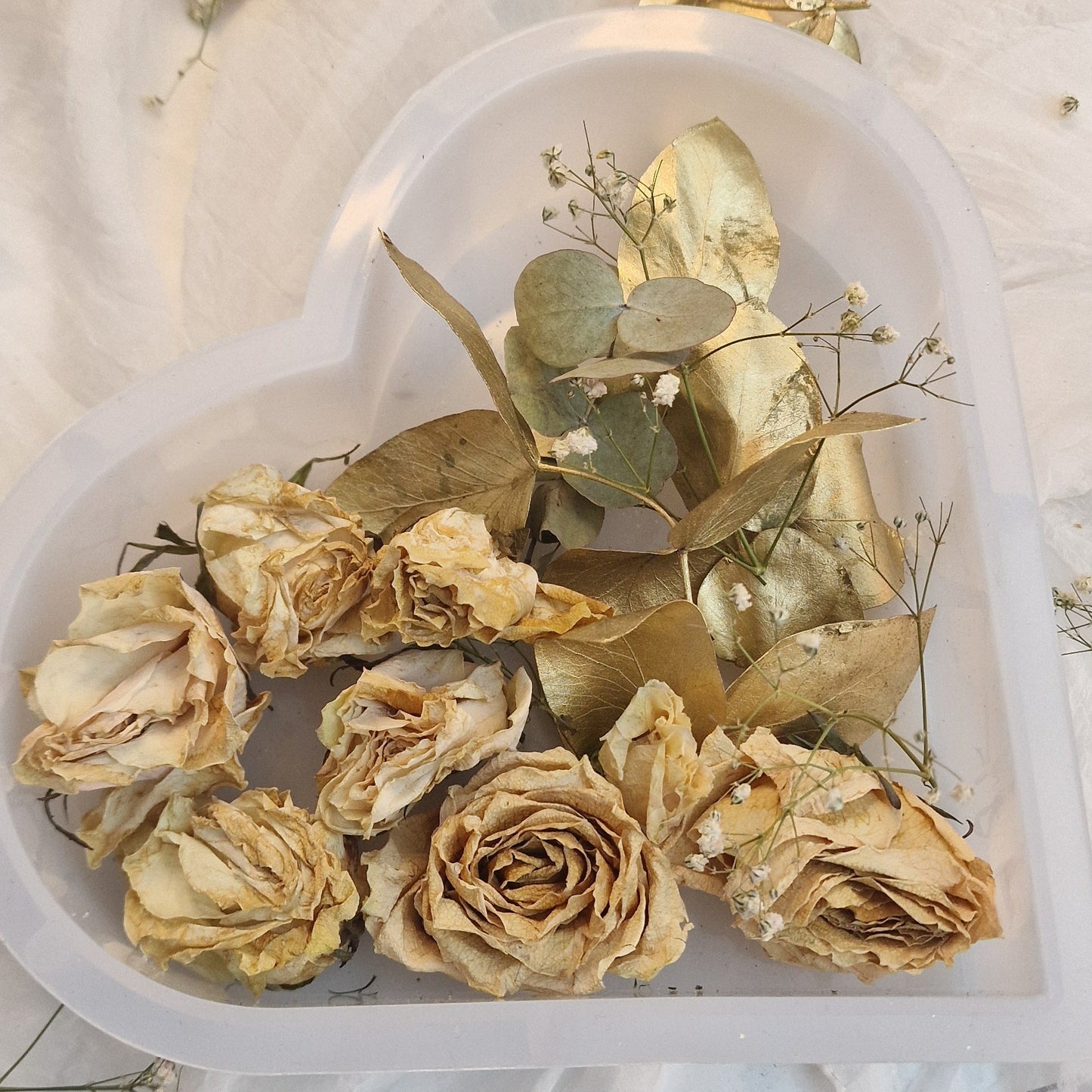 Conservazione bouquet da sposa in resina forma cuore Pollon Resin Art